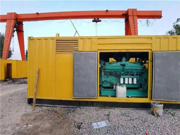 布尔津冬季低温环境下，500KW发电机组应该选择什么类型的启动电瓶？