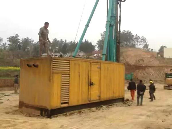 布尔津如何判断水冷式机油散热器密封件是否需要更换？